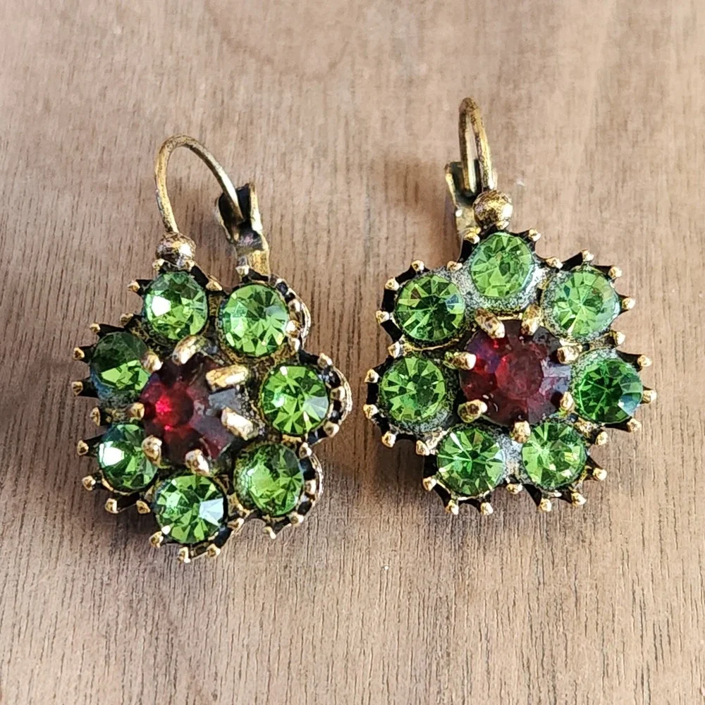 Vintage Style Green Red Rhinestone Flower Lever back Drop Earrings Gold Tone